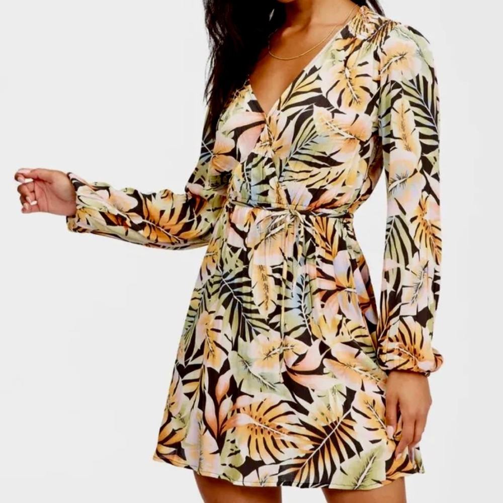 Billabong Spring Romance Tropical Print Mini Wrap Dress Size Small
